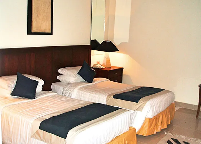 Club Resort 4*
